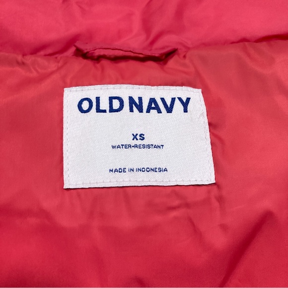 NWT Old Navy Water-Resistant Frost Free Short Puffer Jacket - Picture 4 of 7